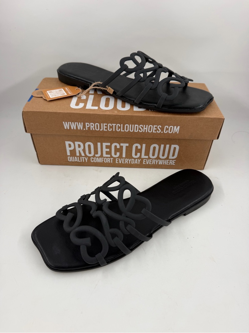 Project Cloud Women’s Lisa Black Cut-Out Eco-Leather -SZ 11- Flat Slip-On Sandal